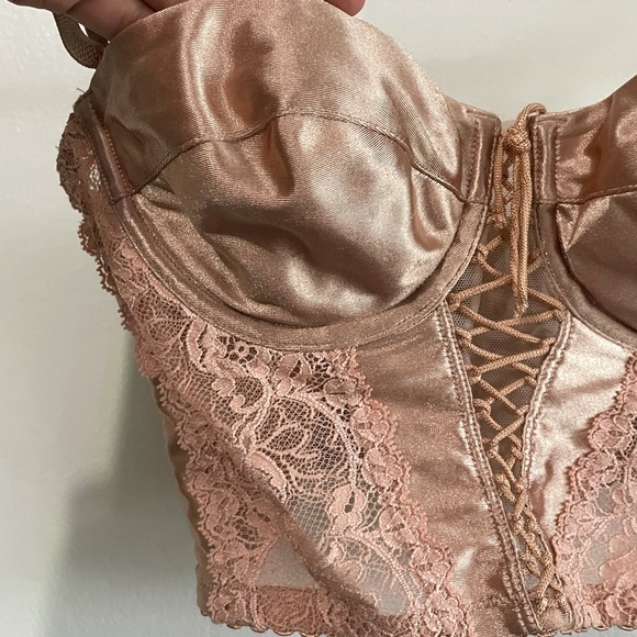 Vintage Balconet Lace-up Bustier ❣︎ - Picture 5 of 7